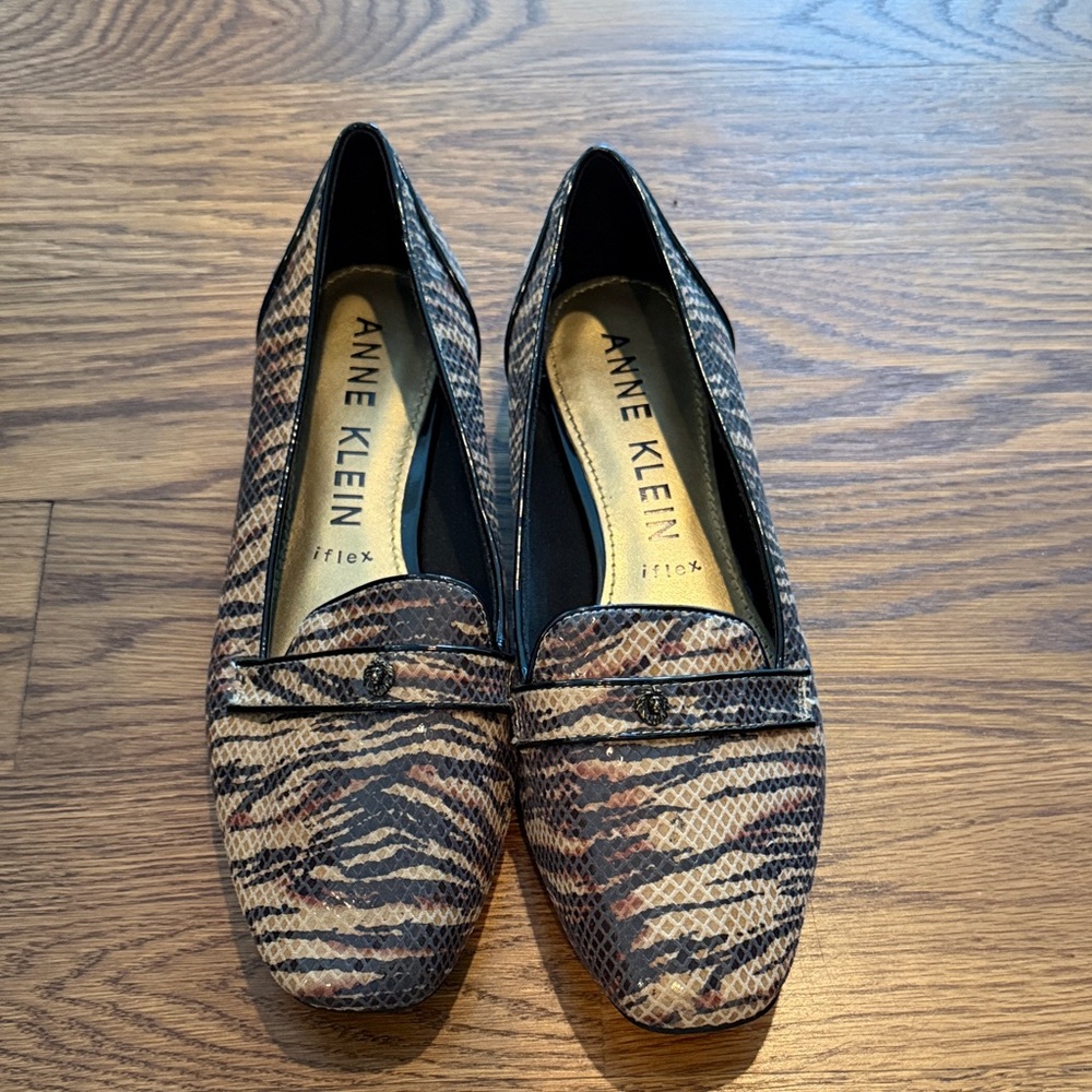 Anne Klein iFlex Women's Snakeskin Loafers, Size 10